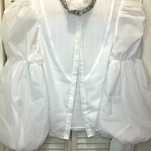 White puff long sleeve  diamond embellished color. Beautiful top